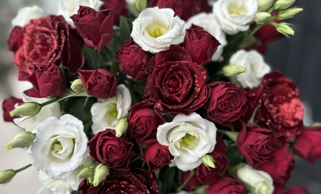 bouquet de rose rouge pailleté 