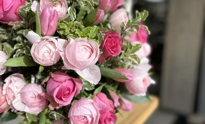bouquets romantique , Marseille 9, LE GYPSO
