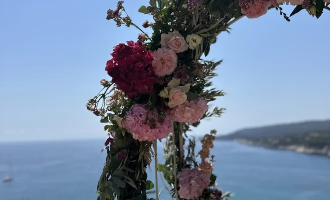mariage rose au chateau de cassis 